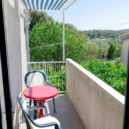 Apartment By The Sea - 2253 Medulin