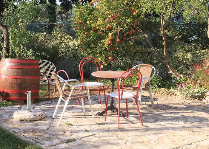 Apartment By The Sea - 2253